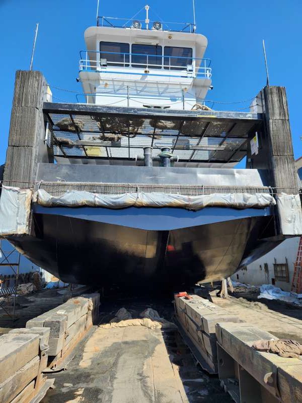 Inland Marine Towboat Hull Coating